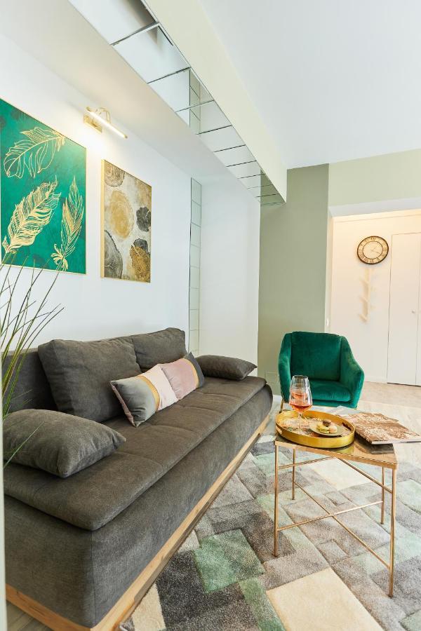 Voguish Apartment Bucharest Exterior photo